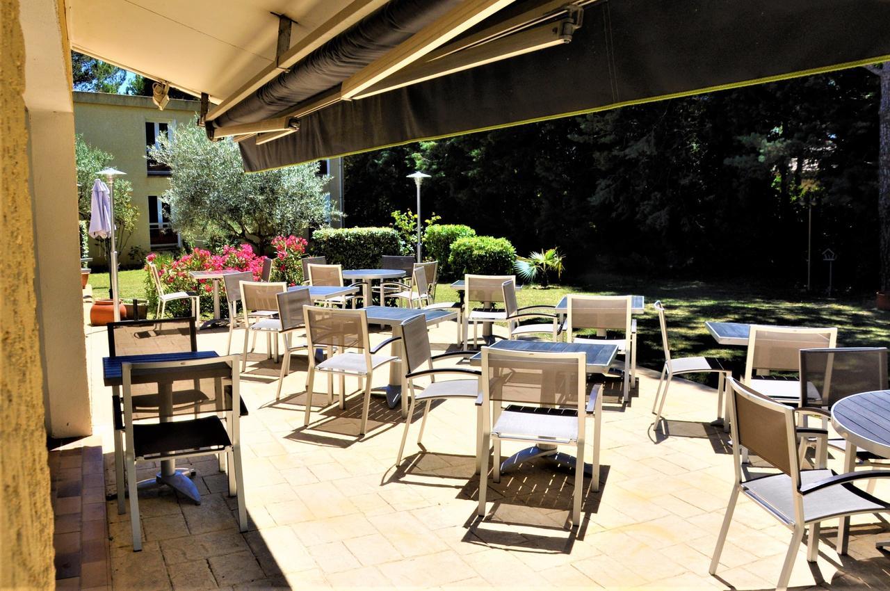 Hotel Restaurant Le Mas De L'Olivier Pont-Saint-Esprit Exterior photo